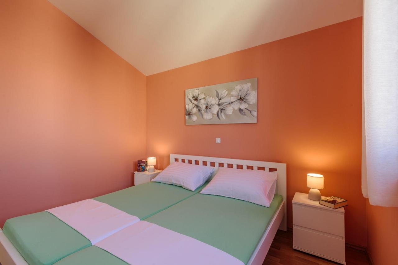 Apartmani Emil Trogir Kültér fotó