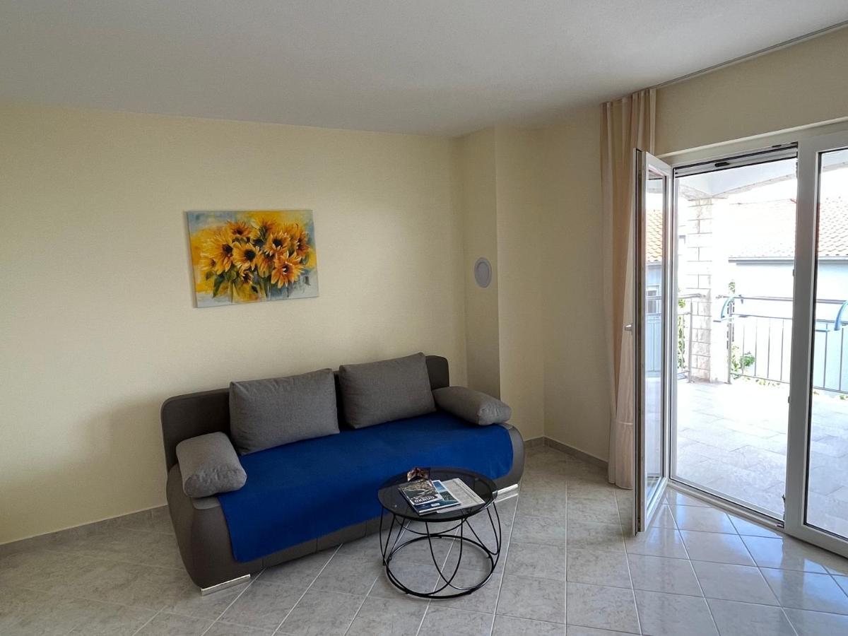 Apartmani Emil Trogir Kültér fotó